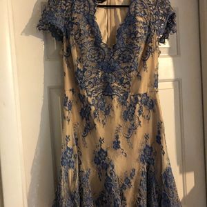 Cap sleeve lace detail dress